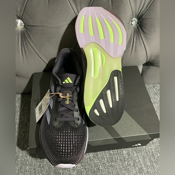 NWT ADIDAS SUPERNOVA RISE - Picture 3 of 4
